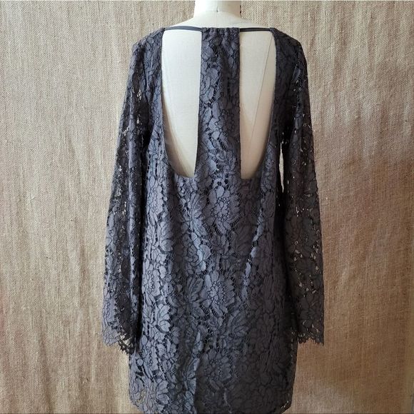 CHASER Grey Lace Bell Sleeve Dress -S - Picture 4 of 5